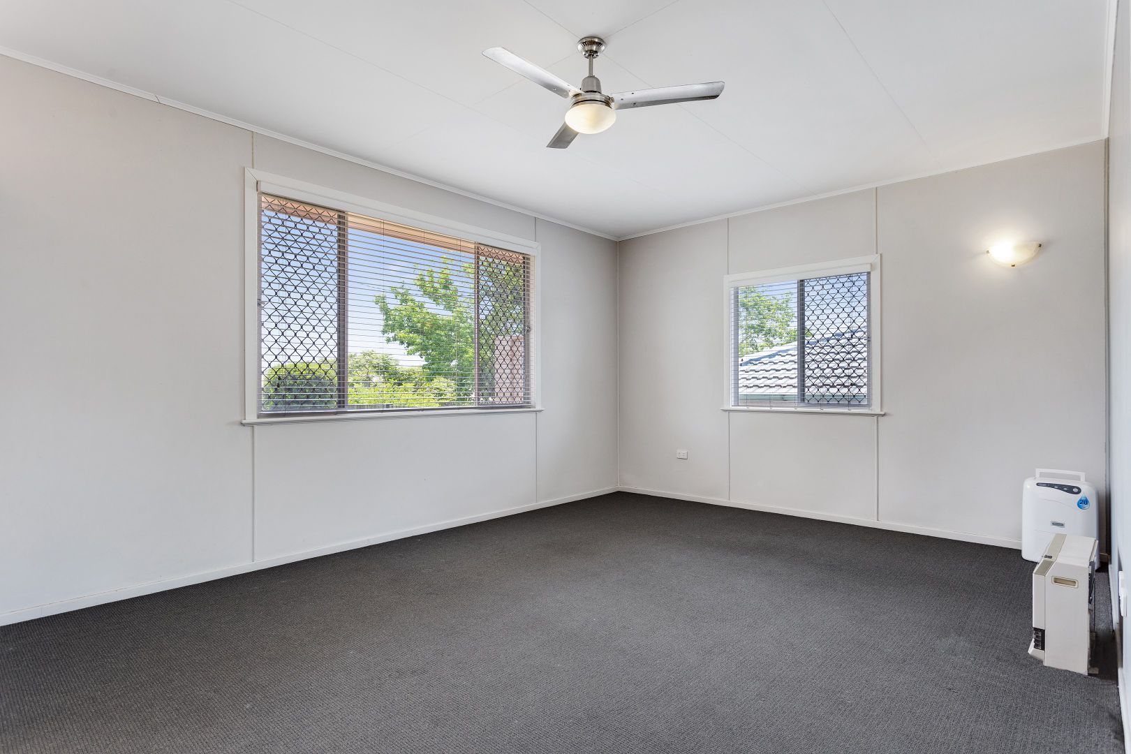 414 Alderley Street, Kearneys Spring QLD 4350, Image 2