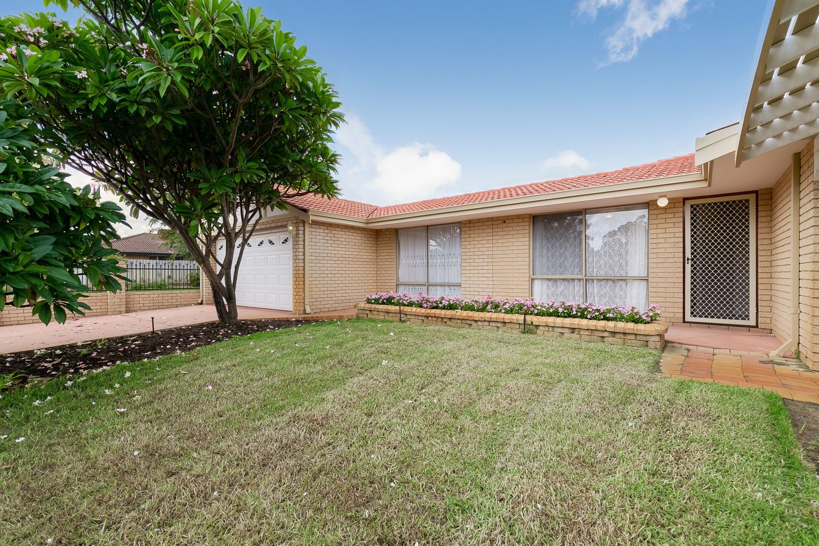 45 San Jacinta Road, Seville Grove WA 6112 House For Rent Domain