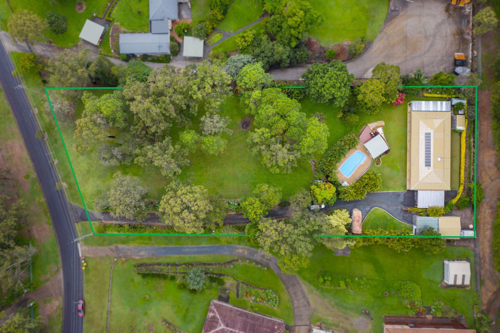 Sold 8 Kingsway Drive, Molendinar QLD 4214 on 15 Sep 2022 2017763624