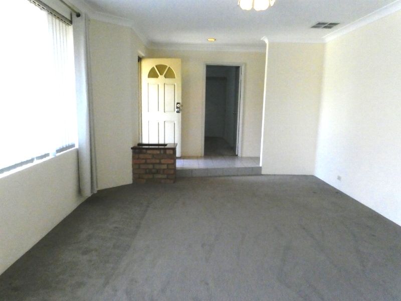 4 bedrooms House in 2 Seagull Way YANGEBUP WA, 6164