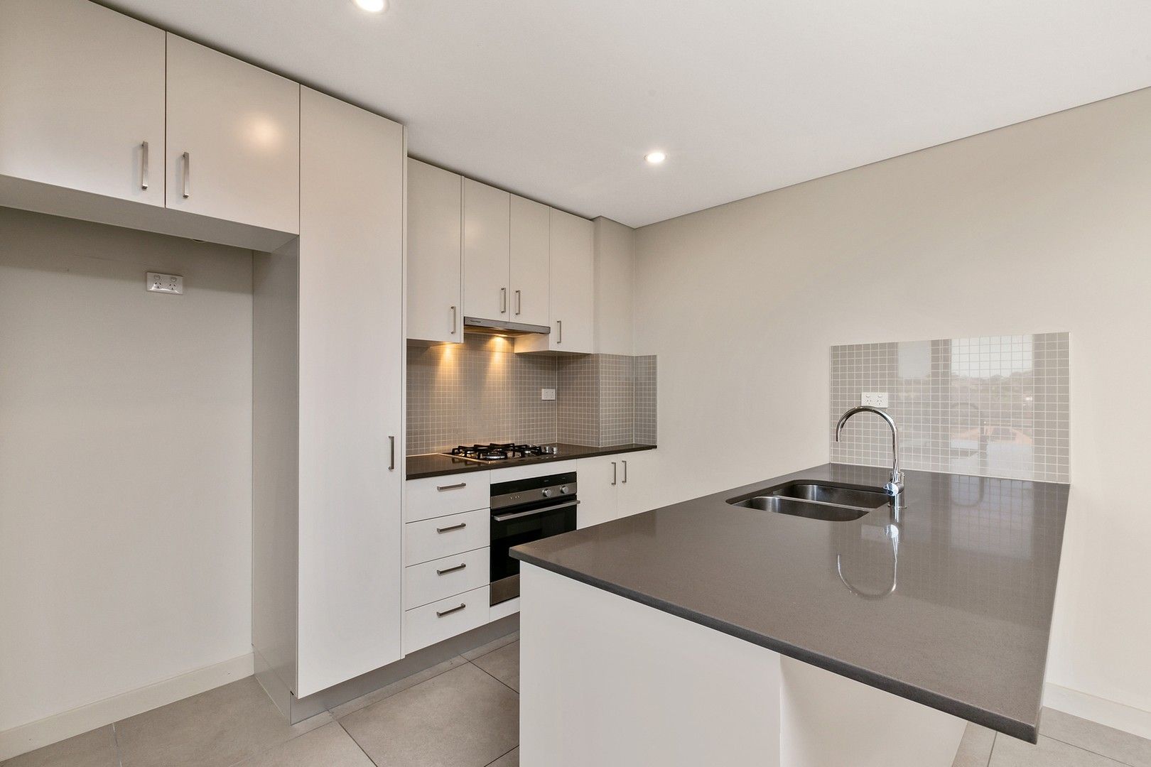 1 bedrooms Apartment / Unit / Flat in 405/243-249 Canterbury Road CANTERBURY NSW, 2193