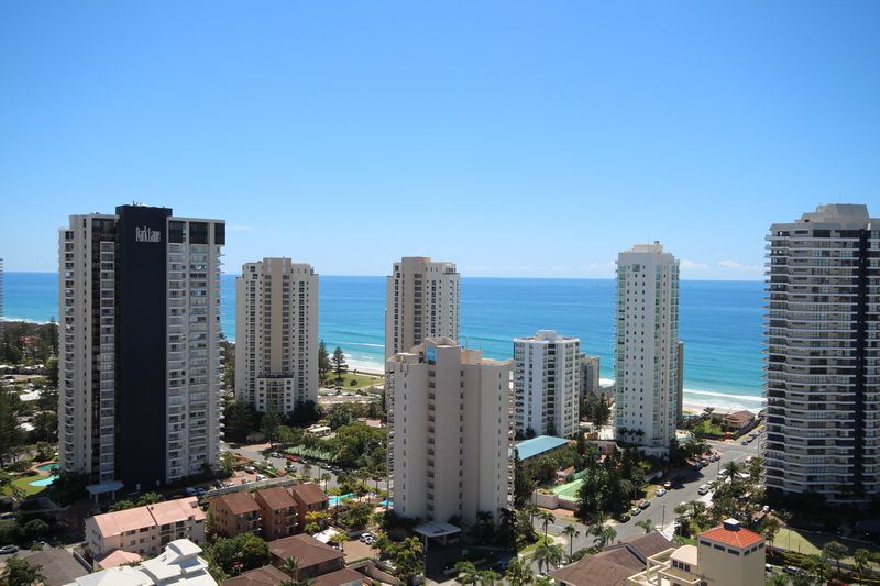 49/20 Cronin Avenue, Main Beach QLD 4217, Image 2