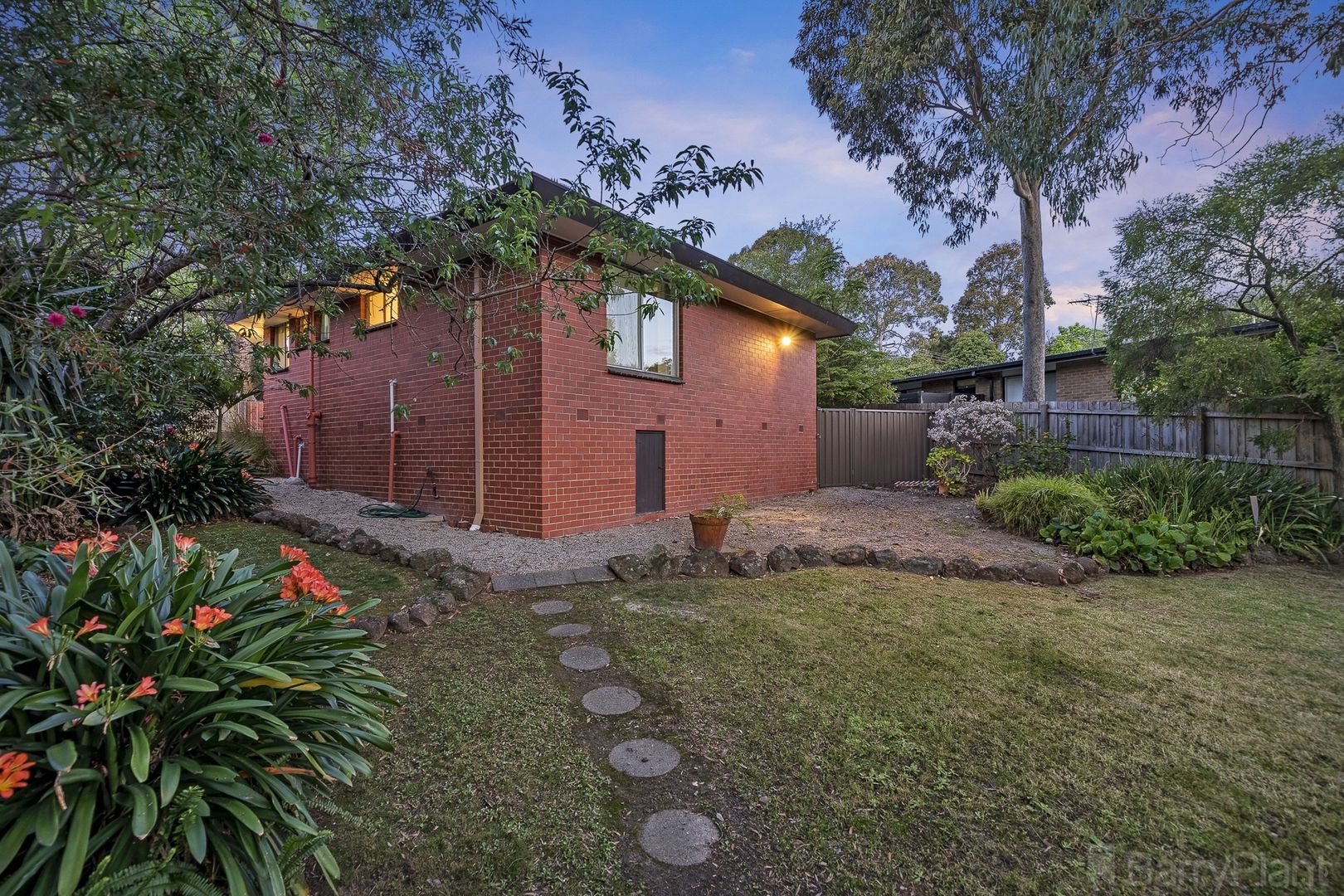 6 Sunset Drive, Heathmont VIC 3135, Image 2