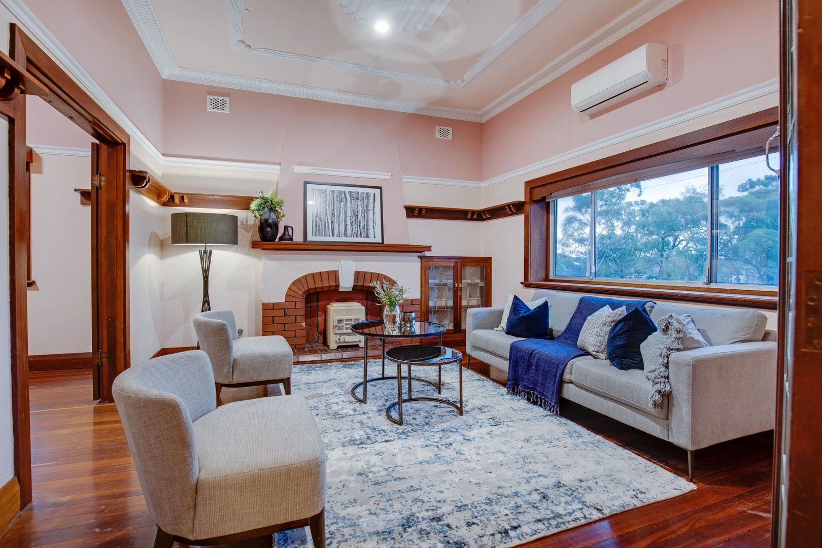 3 bedrooms House in 83 Grantham Street FLOREAT WA, 6014