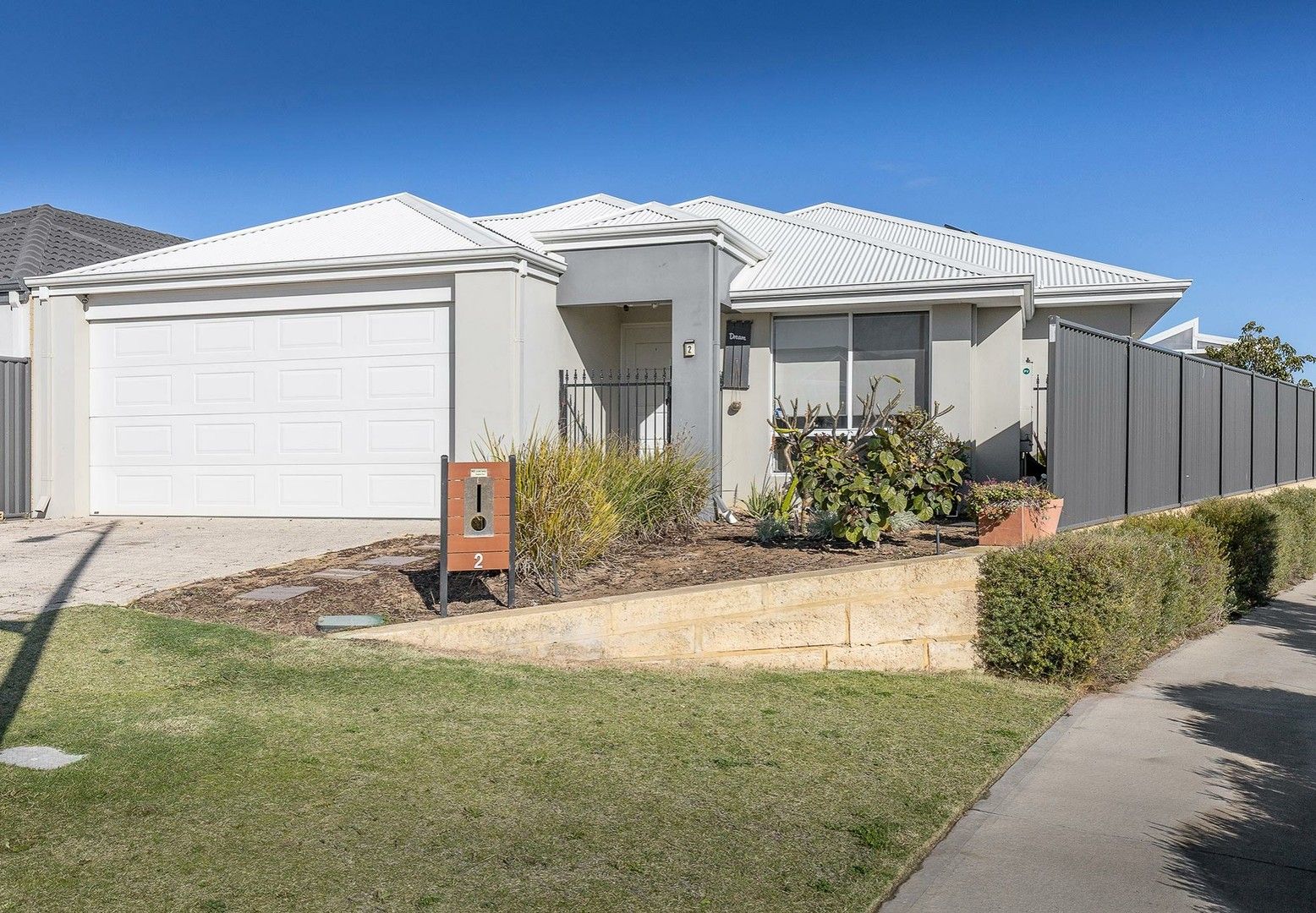 4 bedrooms House in 2 Koma Lane JINDALEE WA, 6036