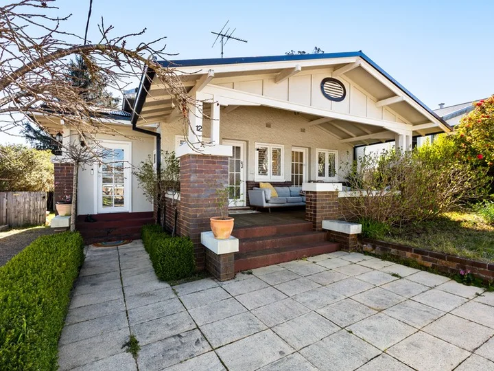 12 Oatley Avenue, Katoomba NSW 2780