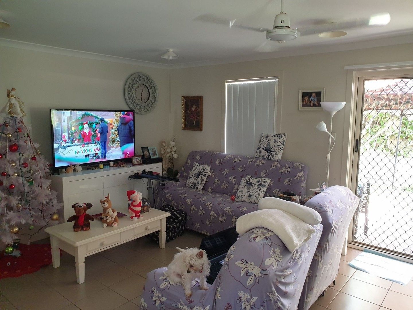 3 bedrooms Apartment / Unit / Flat in 2/10 Orlando Drive HOLMVIEW QLD, 4207
