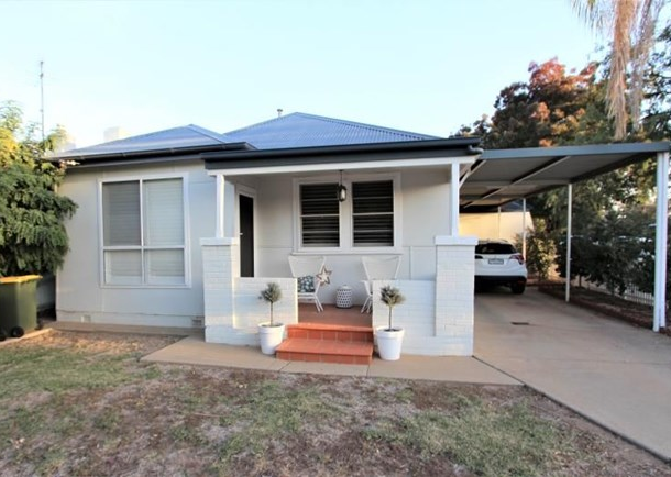 68 Hardy Avenue, Wagga Wagga NSW 2650