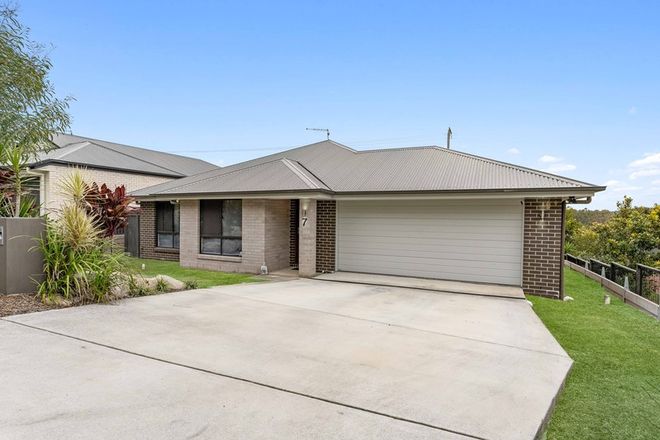 Picture of 7 Plew Court, BRASSALL QLD 4305