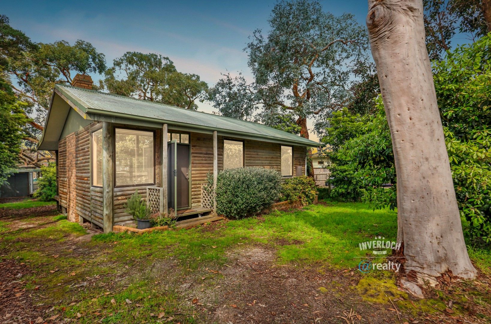 2 bedrooms House in 32 Pymble Avenue INVERLOCH VIC, 3996