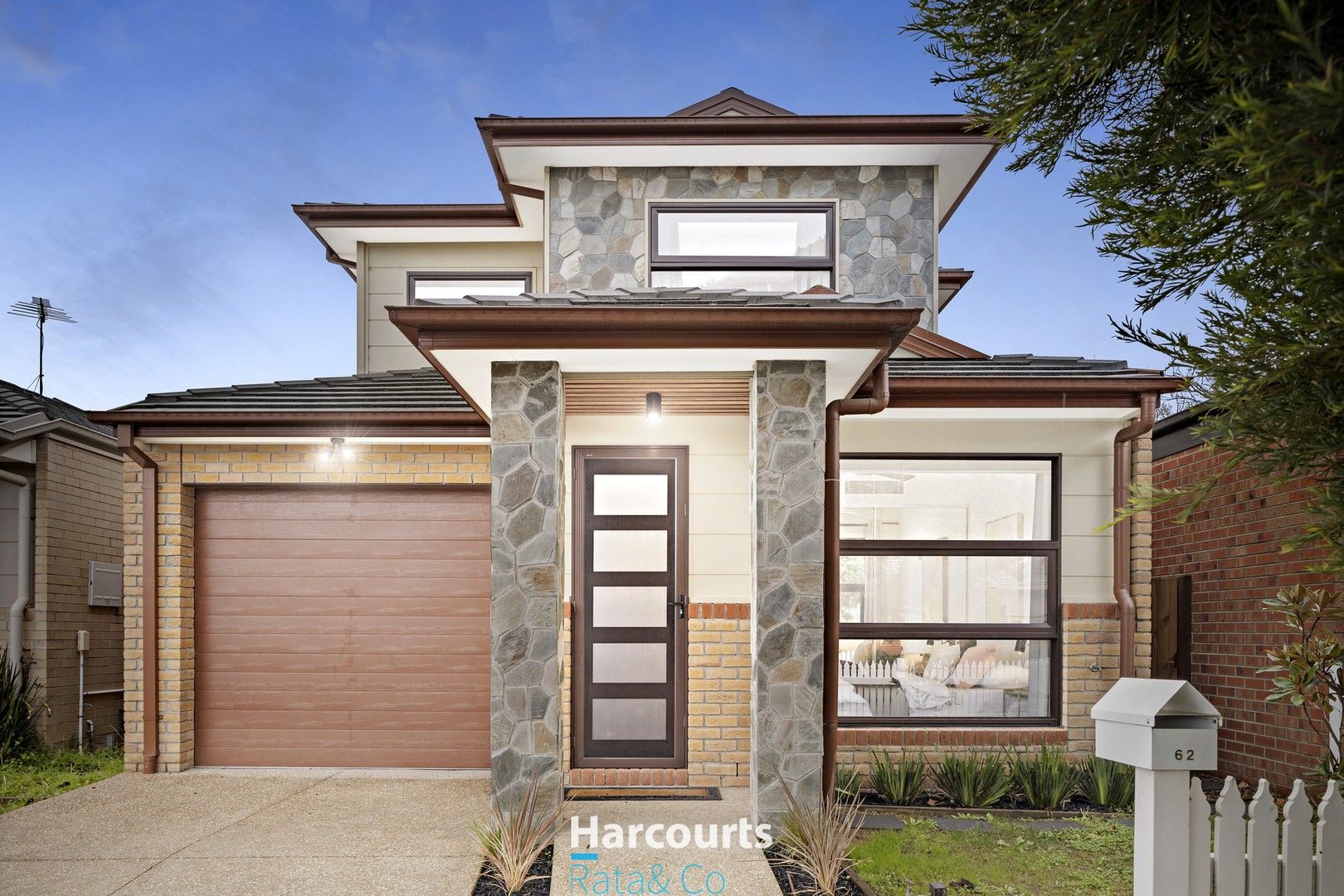 3 bedrooms Townhouse in 62 Burbank Drive RESERVOIR VIC, 3073