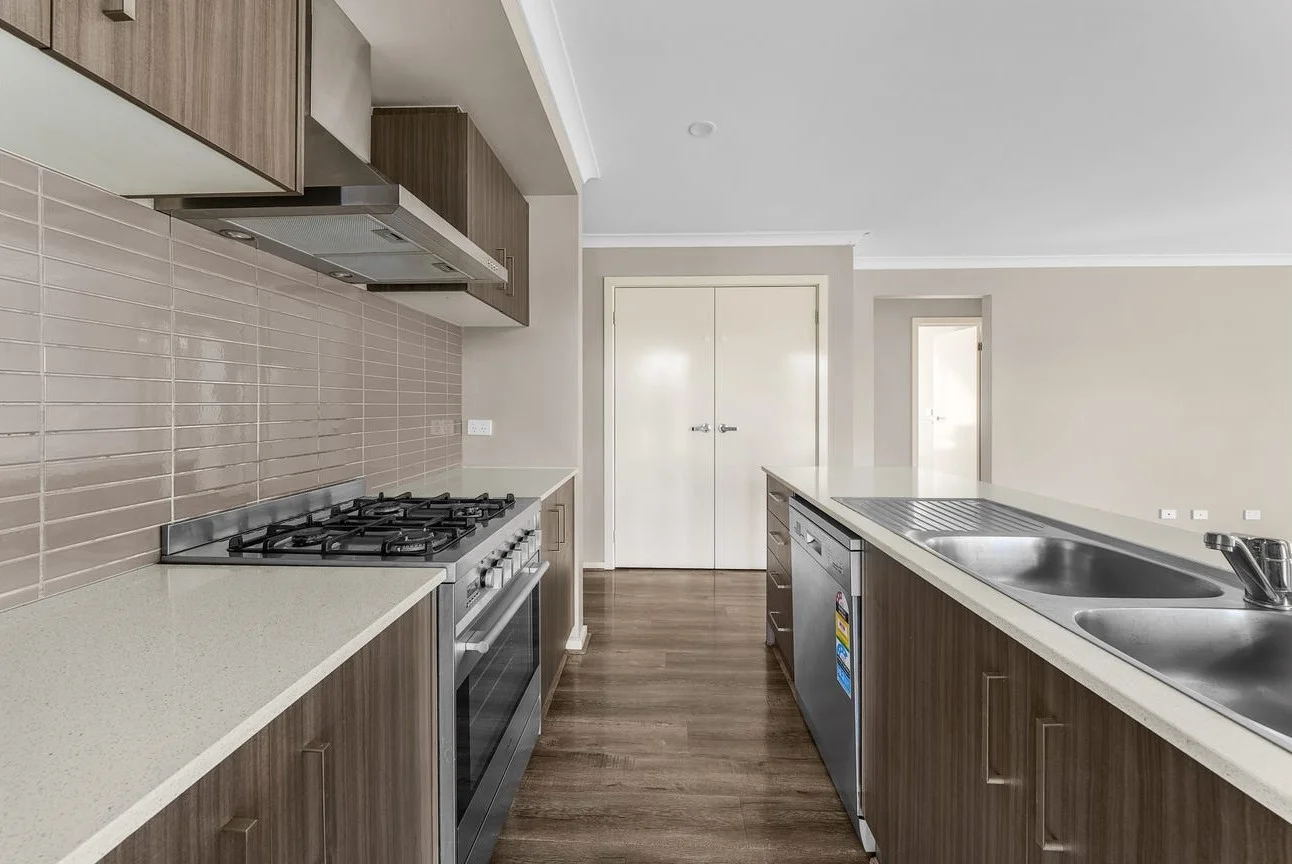 Additional image 3 of 10 Hilda Drive, Brookfield VIC 3338