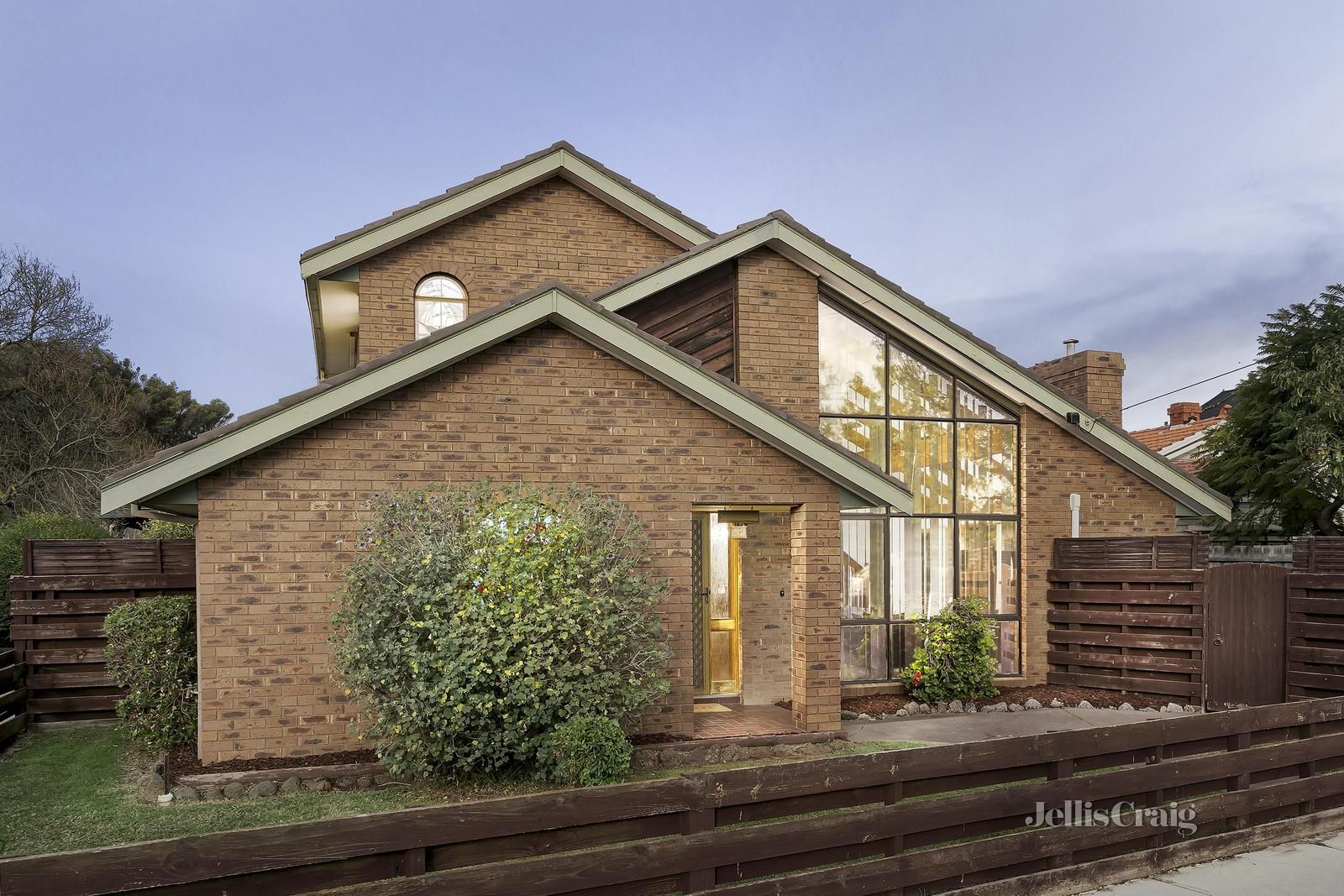 3 bedrooms House in 52 Victoria Street WILLIAMSTOWN VIC, 3016