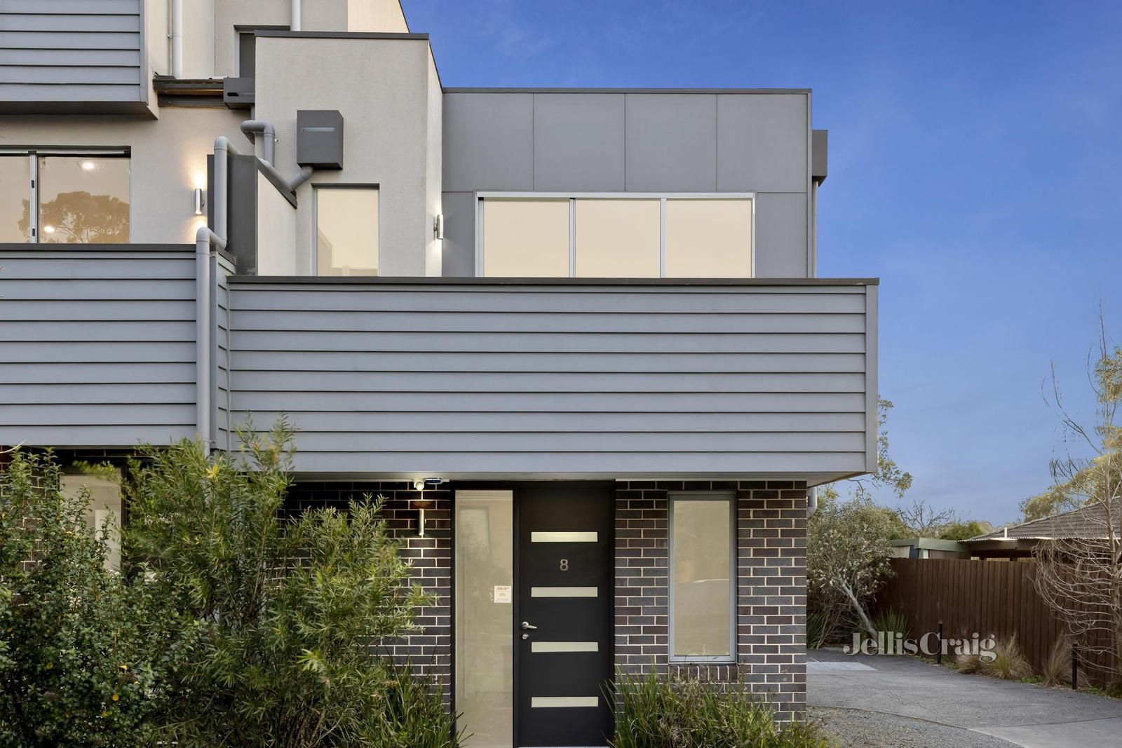 1 bedrooms Townhouse in 8/631 Mountain Highway BAYSWATER VIC, 3153