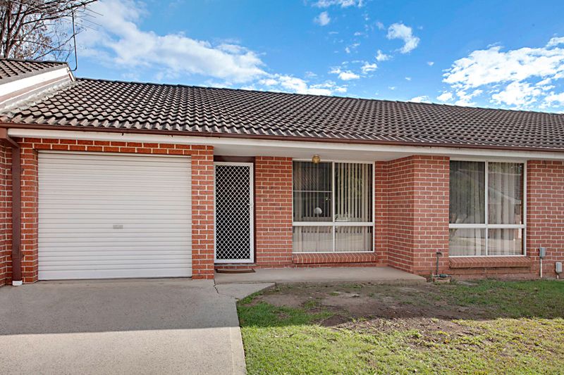 2/6-8 Second Avenue *, MACQUARIE FIELDS NSW 2564, Image 0