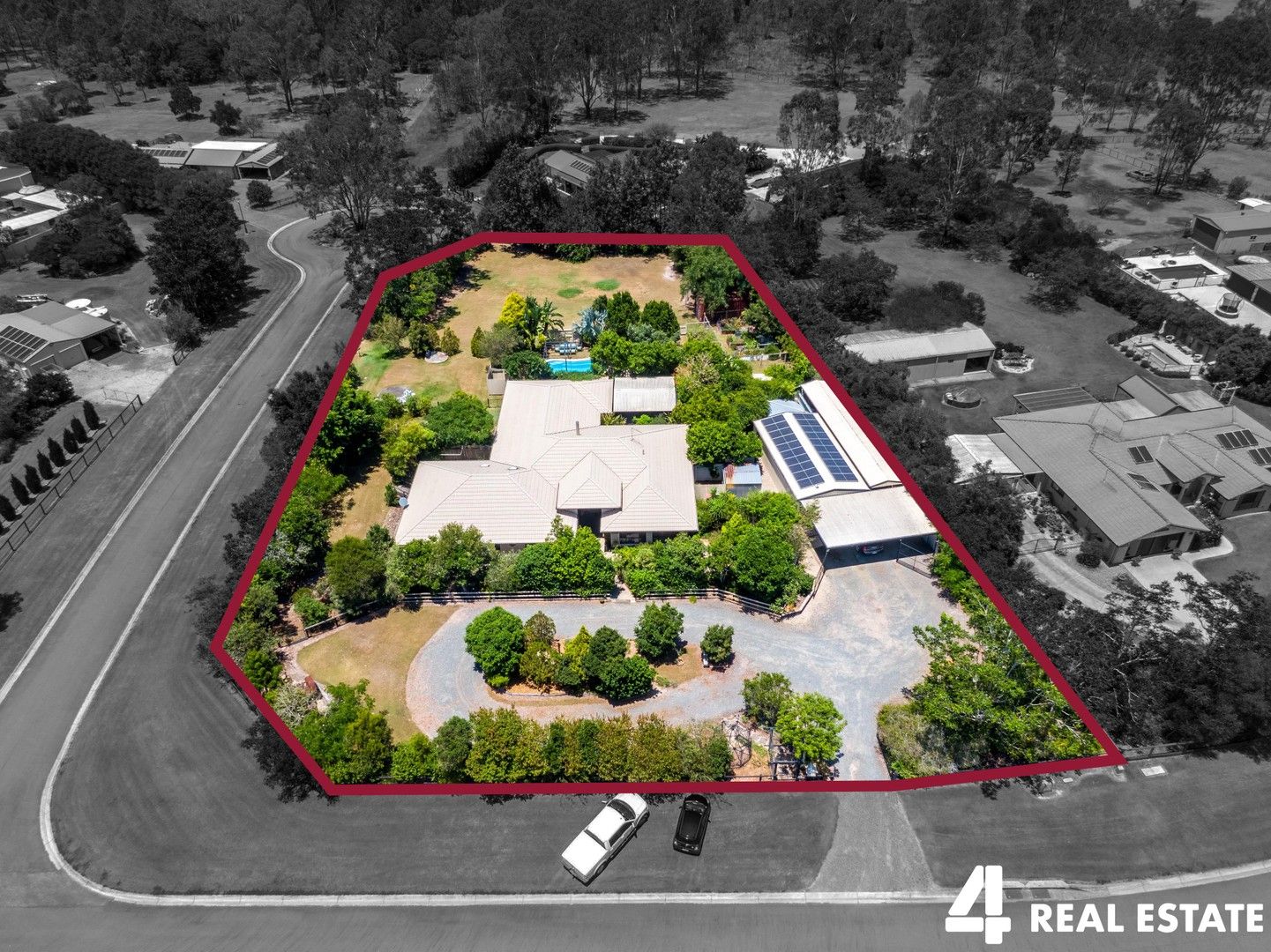 4 bedrooms House in 50-52 Saint Covet Court GLENLOGAN QLD, 4280