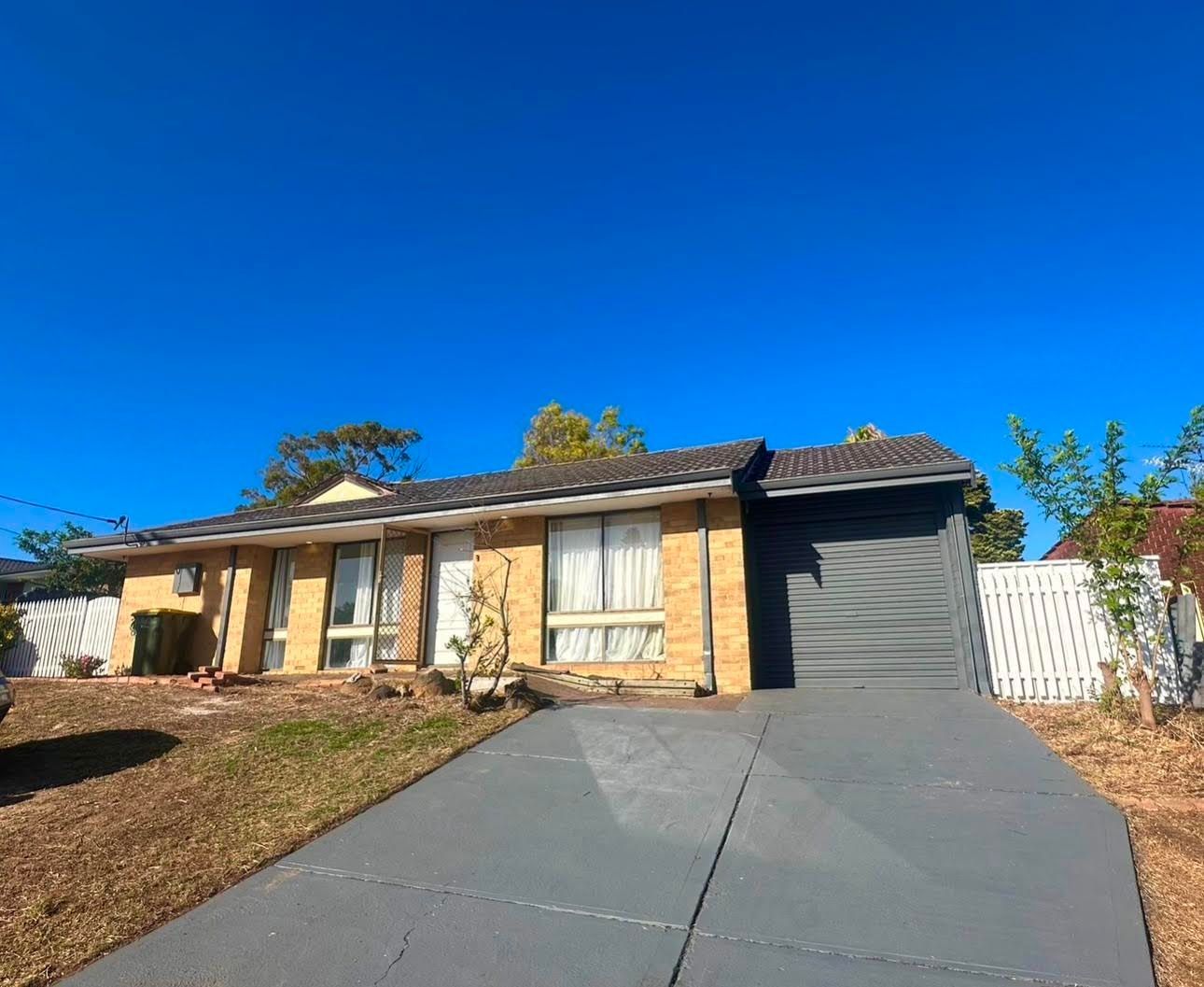 3 bedrooms House in 187 CAMBERWARRA DRIVE CRAIGIE WA, 6025