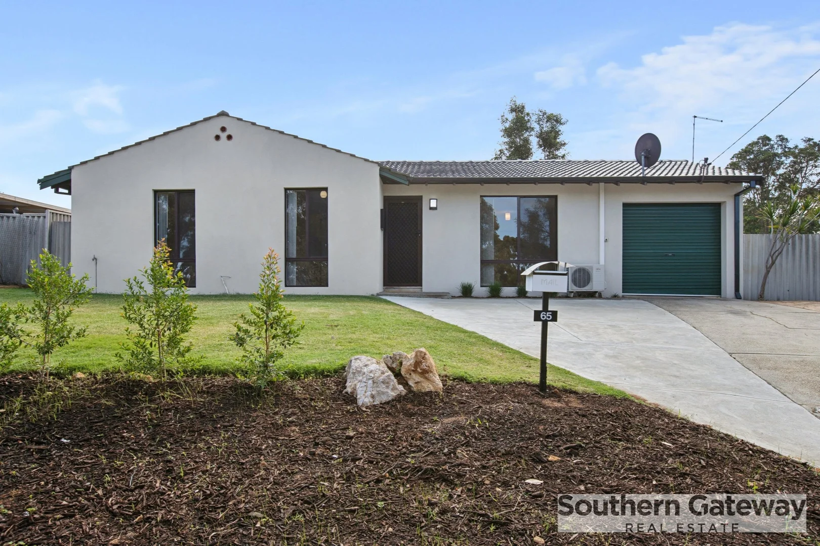 Additional image 2 of 65 Chisham Avenue, Parmelia WA 6167