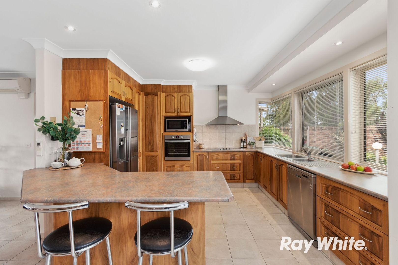 60 Yarrabee Drive, Catalina NSW 2536, Image 2