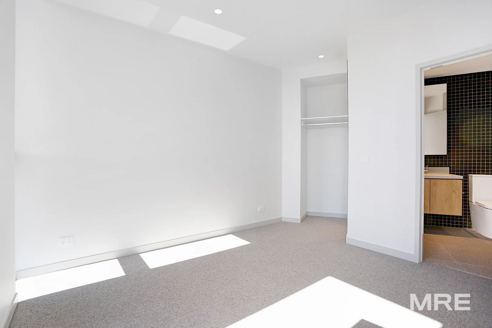 Additional image 6 of 907/138 Ferrars Street, South Melbourne VIC 3205