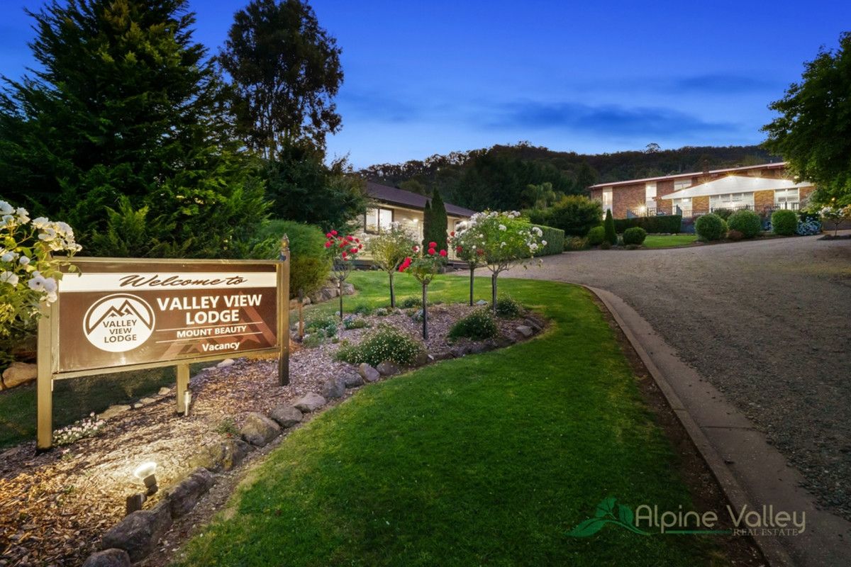 9 Allamar Court, Tawonga South VIC 3698, Image 0