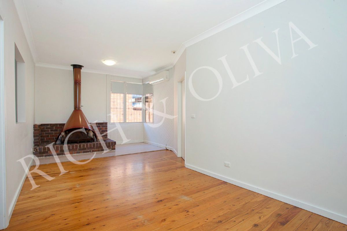 6 Kent Place, Beverly Hills NSW 2209, Image 1
