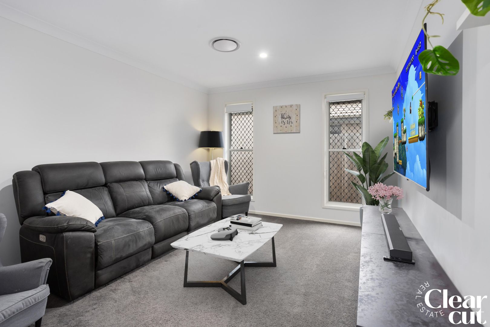 12 Hibbard Court, Collingwood Park QLD 4301, Image 2