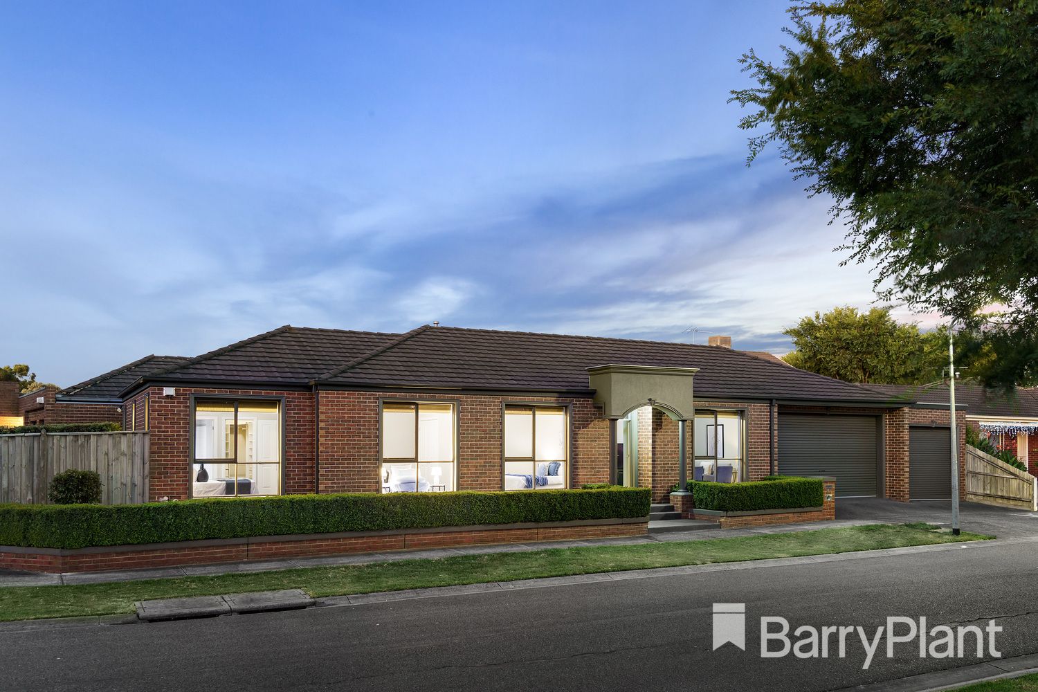 3 bedrooms House in 34 Samuel Court BUNDOORA VIC, 3083