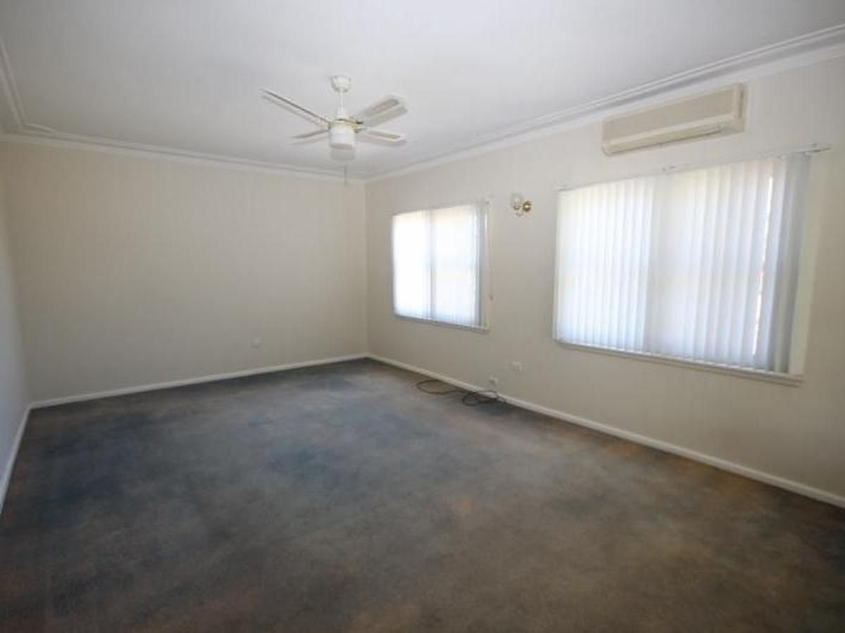42 Vales Road, Mannering Park NSW 2259, Image 1