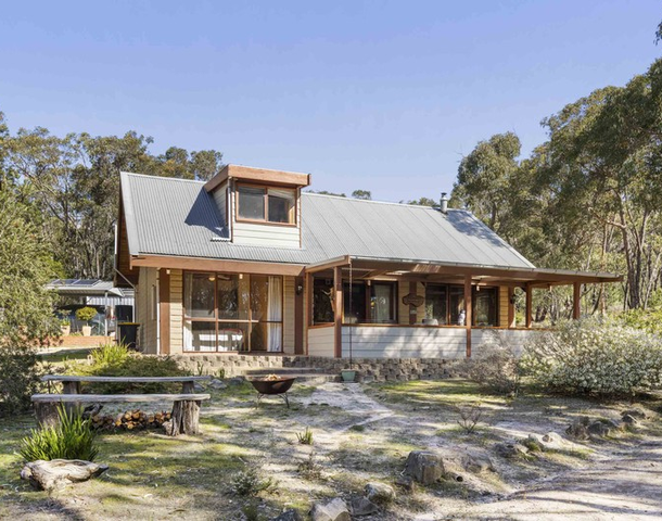 11 Thryptomene Court, Halls Gap VIC 3381