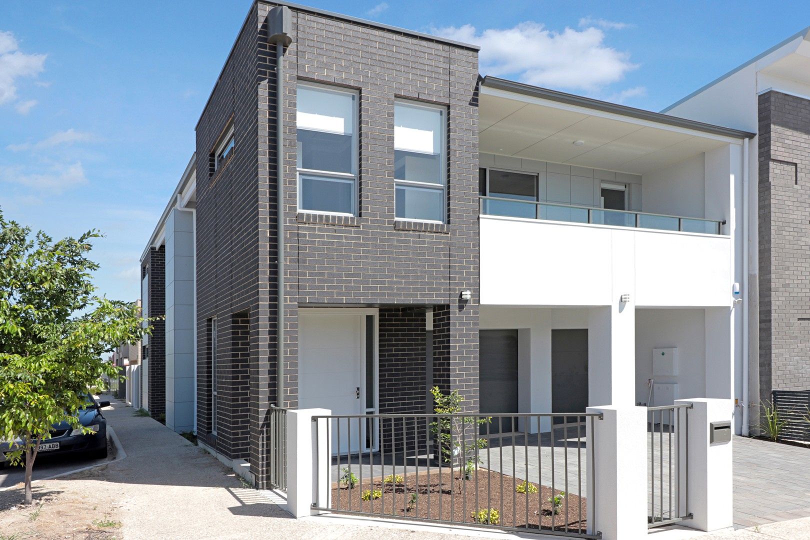 4 bedrooms House in 21 Piccadilly Way LIGHTSVIEW SA, 5085