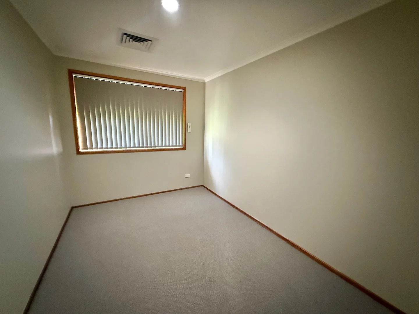 Additional image 6 of 18 Lorenzo Crescent, Rosemeadow NSW 2560