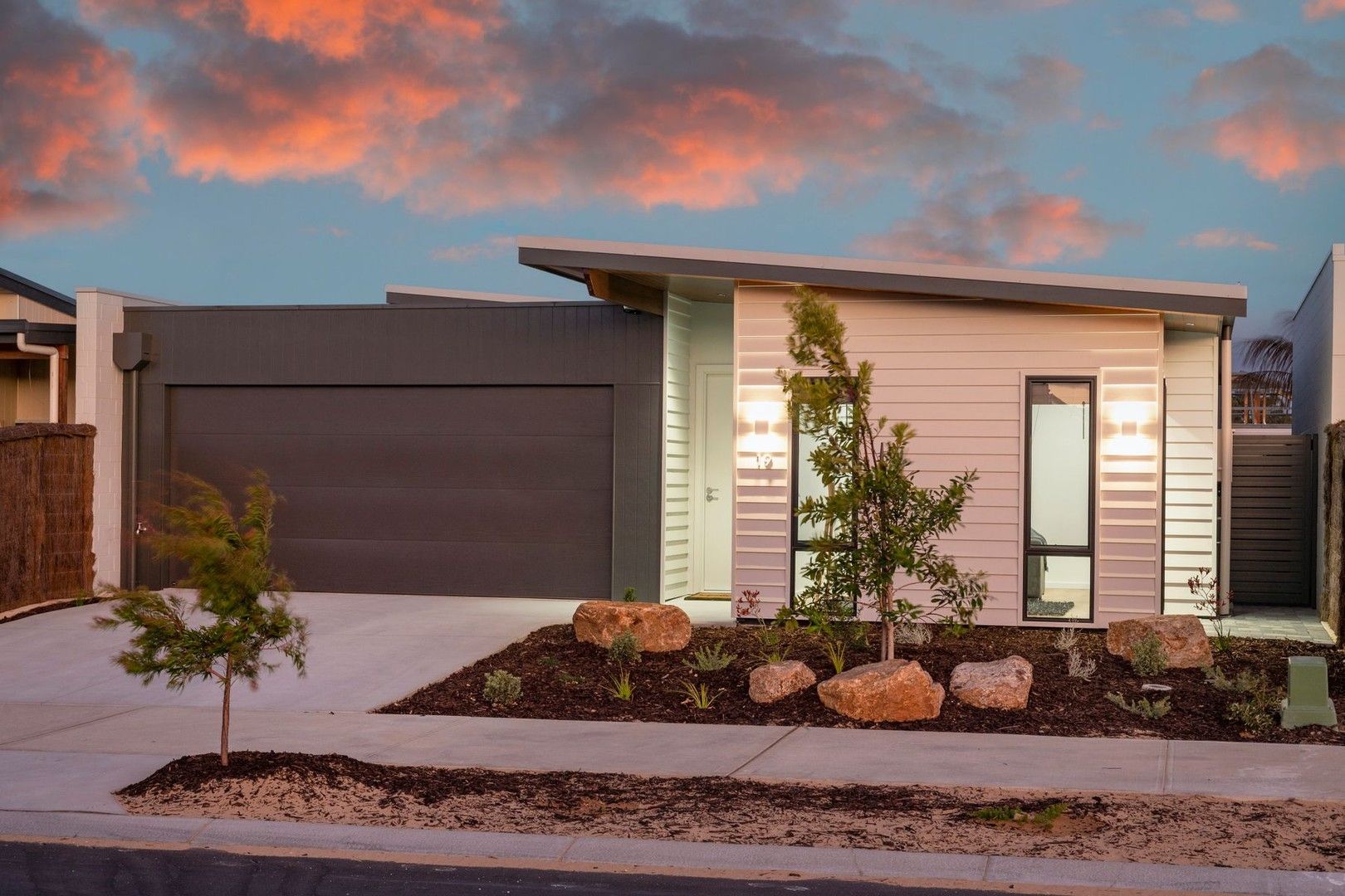 1 bedrooms Studio in 19 Hayling Way DUNSBOROUGH WA, 6281