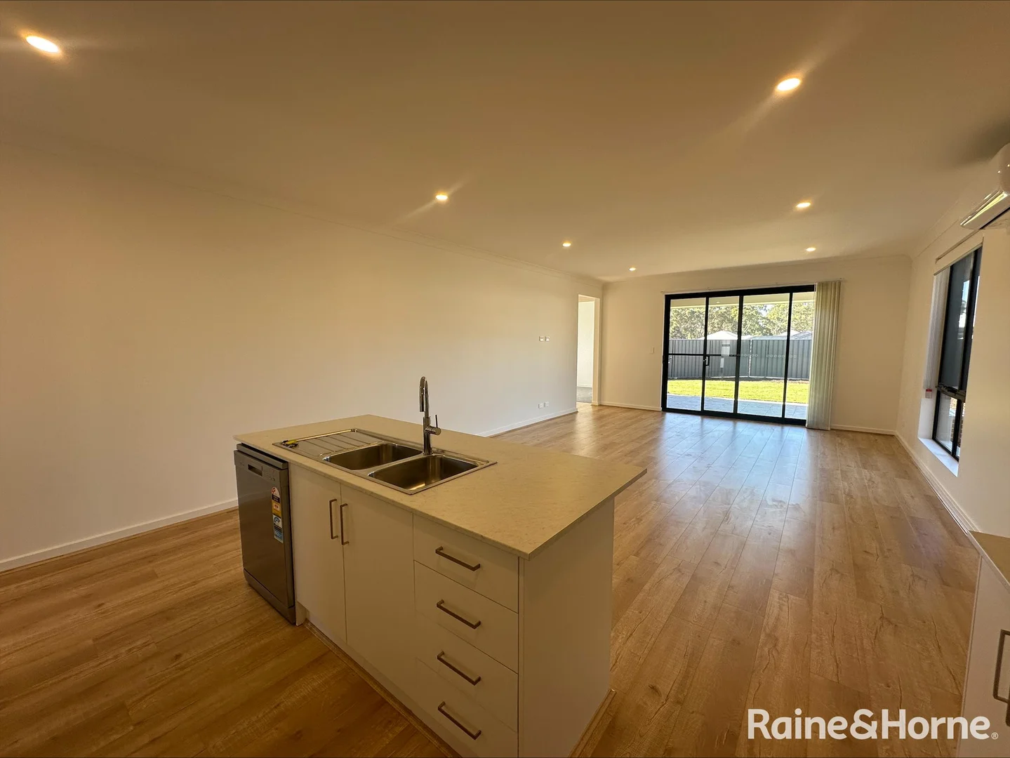 Additional image 5 of 14 Maroon Way, Mount Barker SA 5251