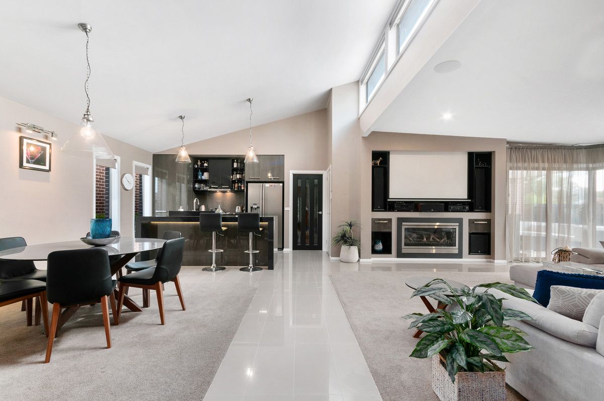 25 Pettit Drive, Sale VIC 3850, Image 1