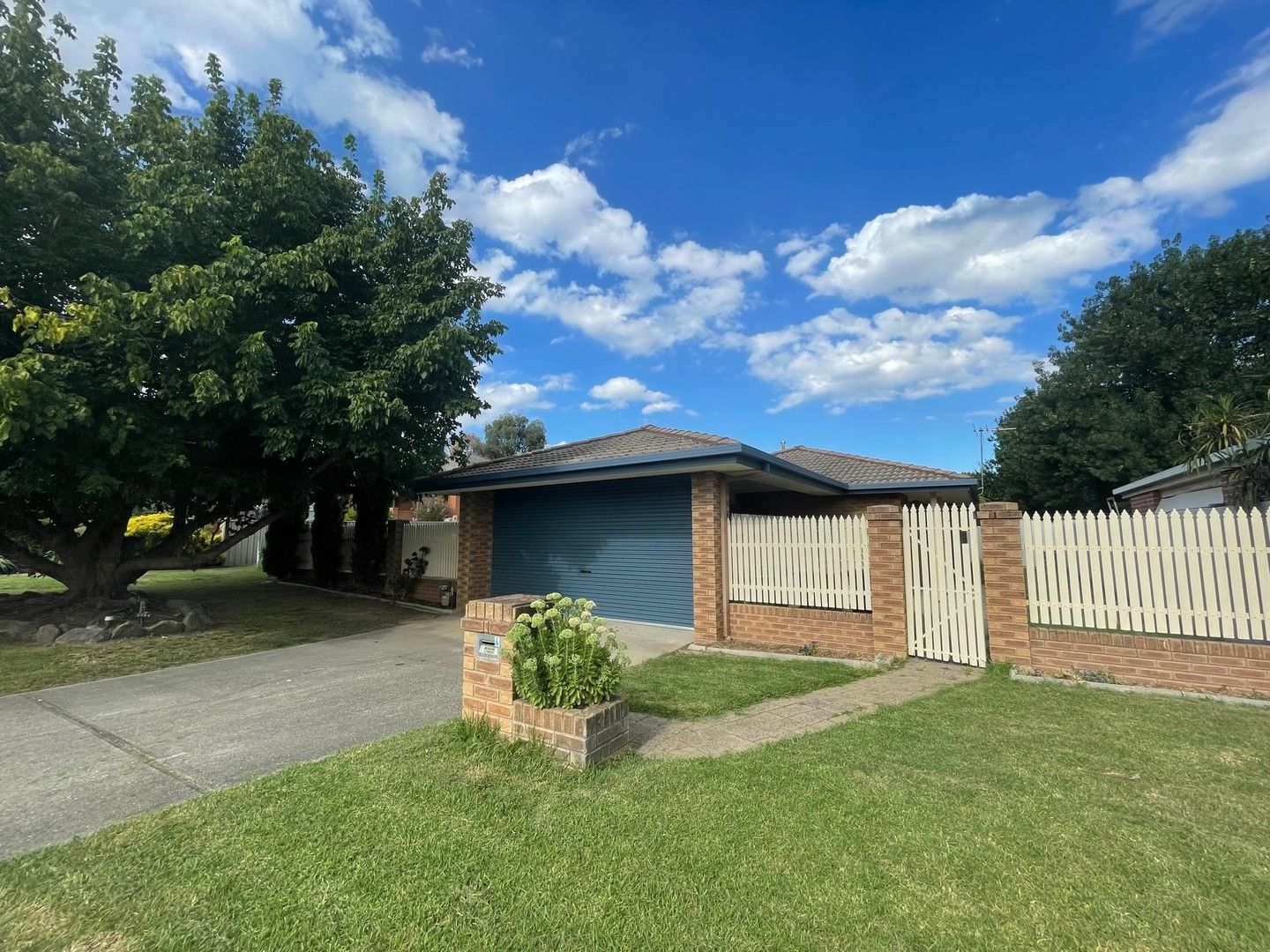 4 Sturtvale Court, West Albury NSW 2640, Image 0