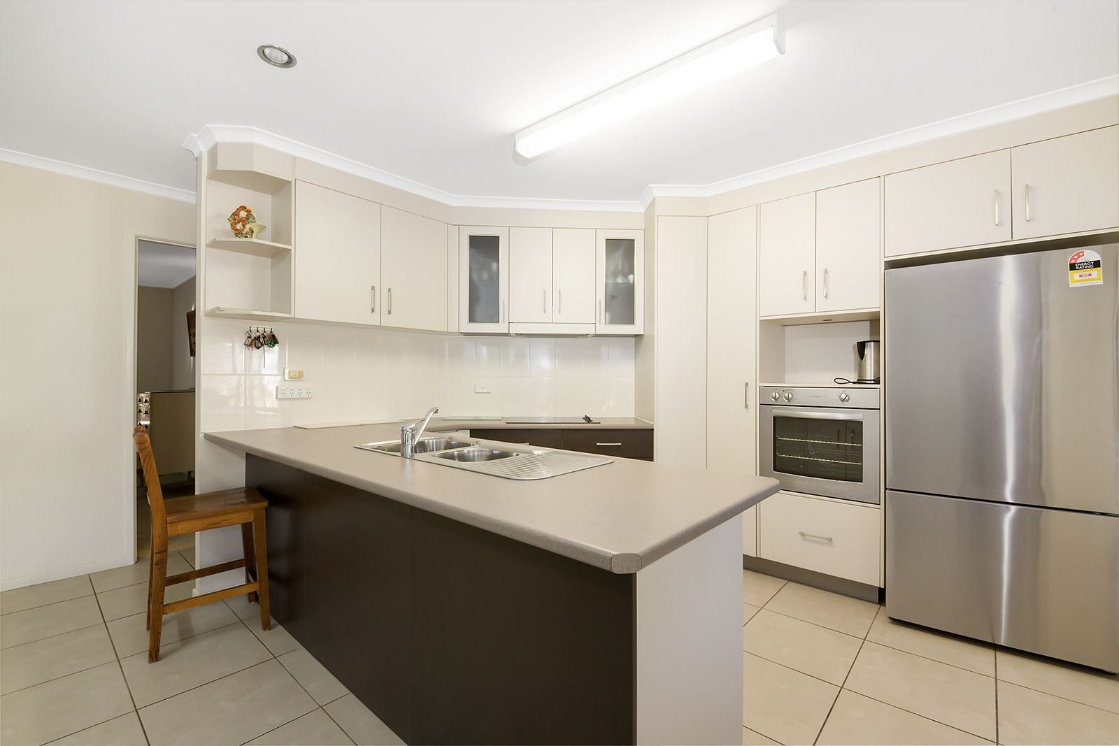 8 Downs Field Place, Taroomball QLD 4703, Image 2