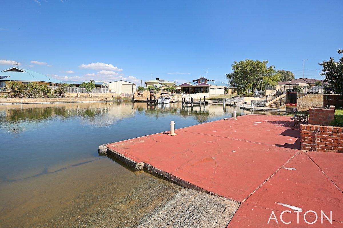 4 Oomoo Place, South Yunderup WA 6208, Image 1