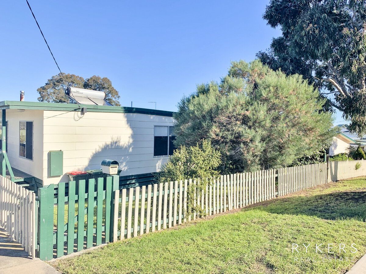 36 West Crescent, Lakes Entrance VIC 3909 House For Rent Domain