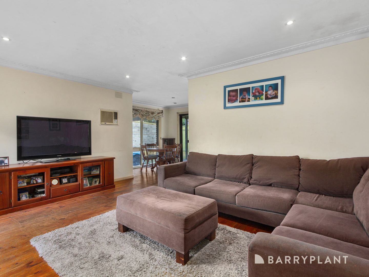 7 Denham Court, Scoresby VIC 3179, Image 2