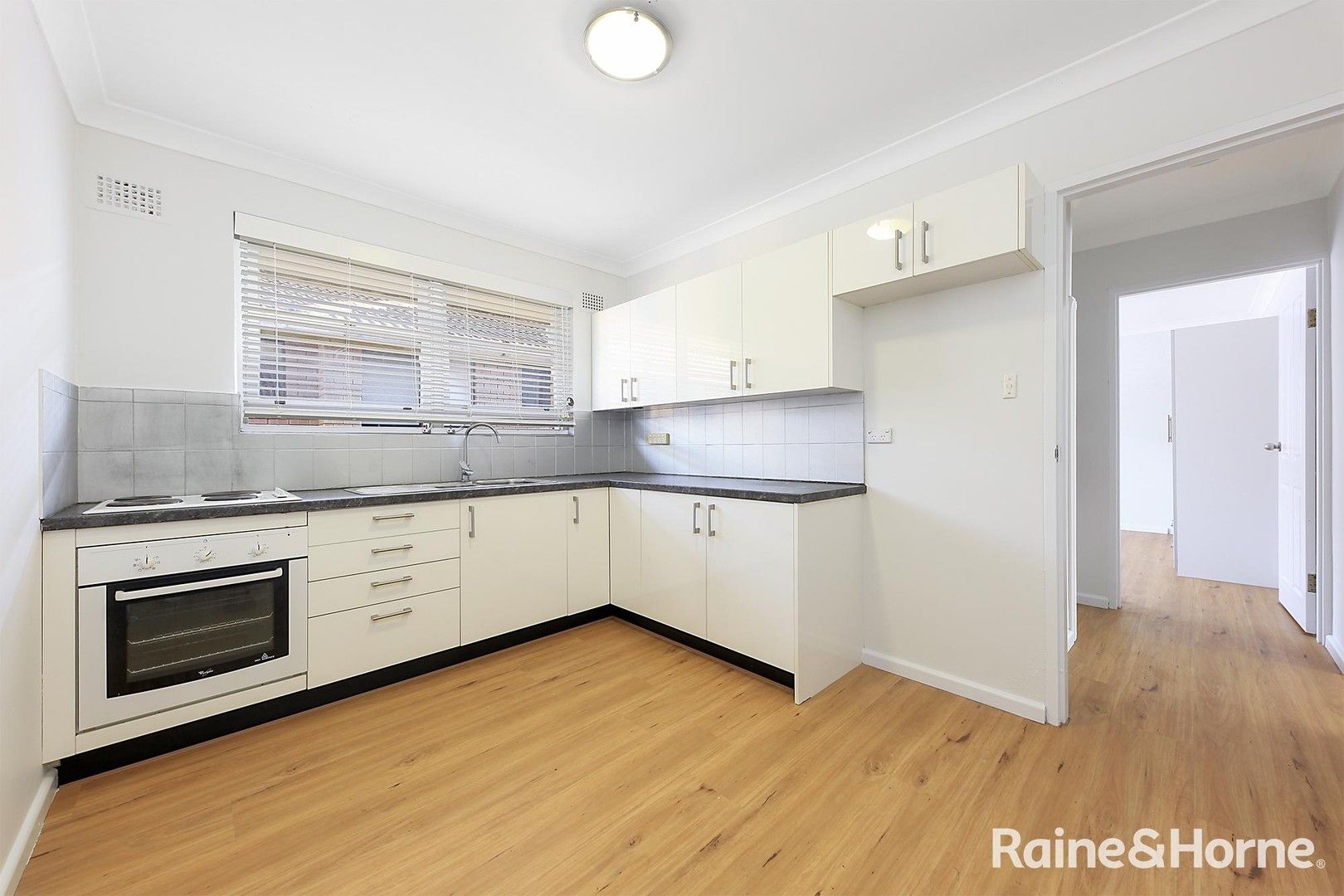 1 bedrooms Apartment / Unit / Flat in 20/68-70 Burlington Road HOMEBUSH NSW, 2140