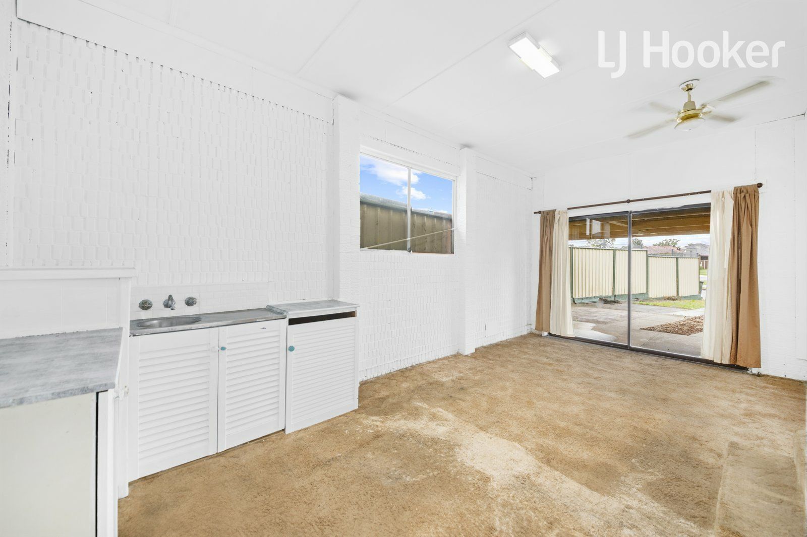 2 Jupiter St, Lansvale NSW 2166, Image 2