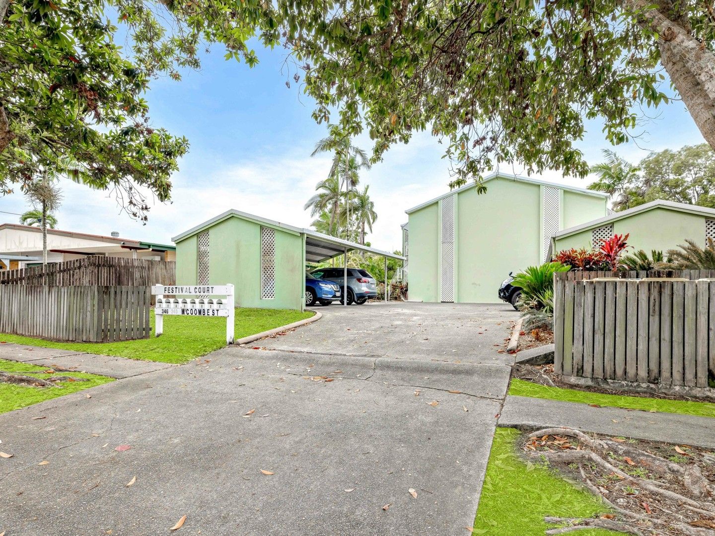 1 bedrooms Apartment / Unit / Flat in 2/346-348 McCoombe Street MOOROOBOOL QLD, 4870