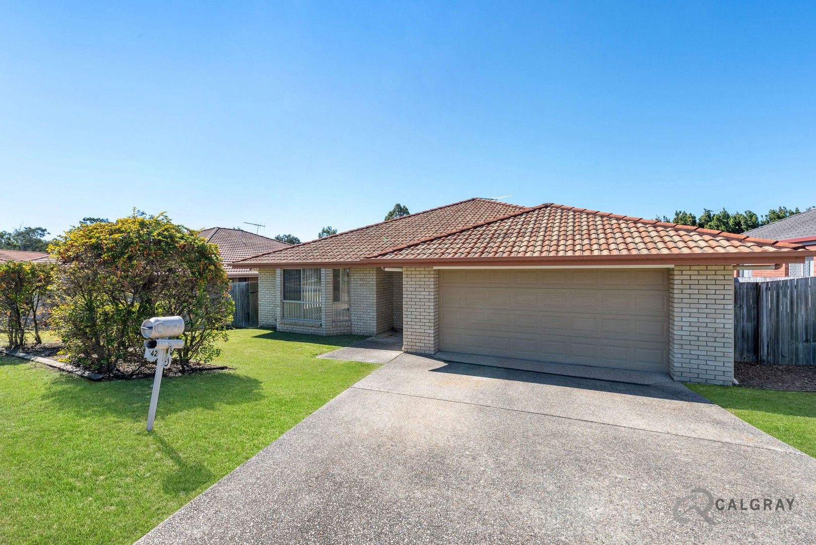 4 bedrooms House in 42 Bedivere Drive ORMEAU QLD, 4208