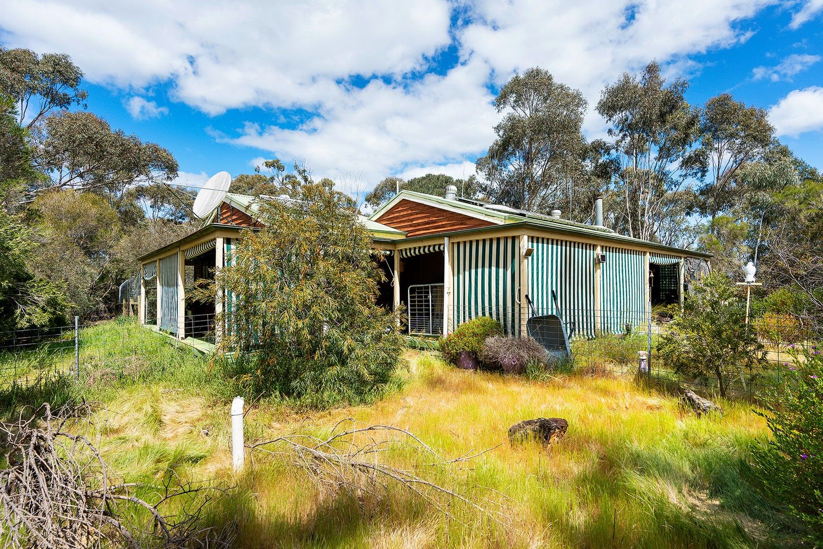 655 CreswickNewstead Road, Sandon VIC 3462 House for Sale Domain