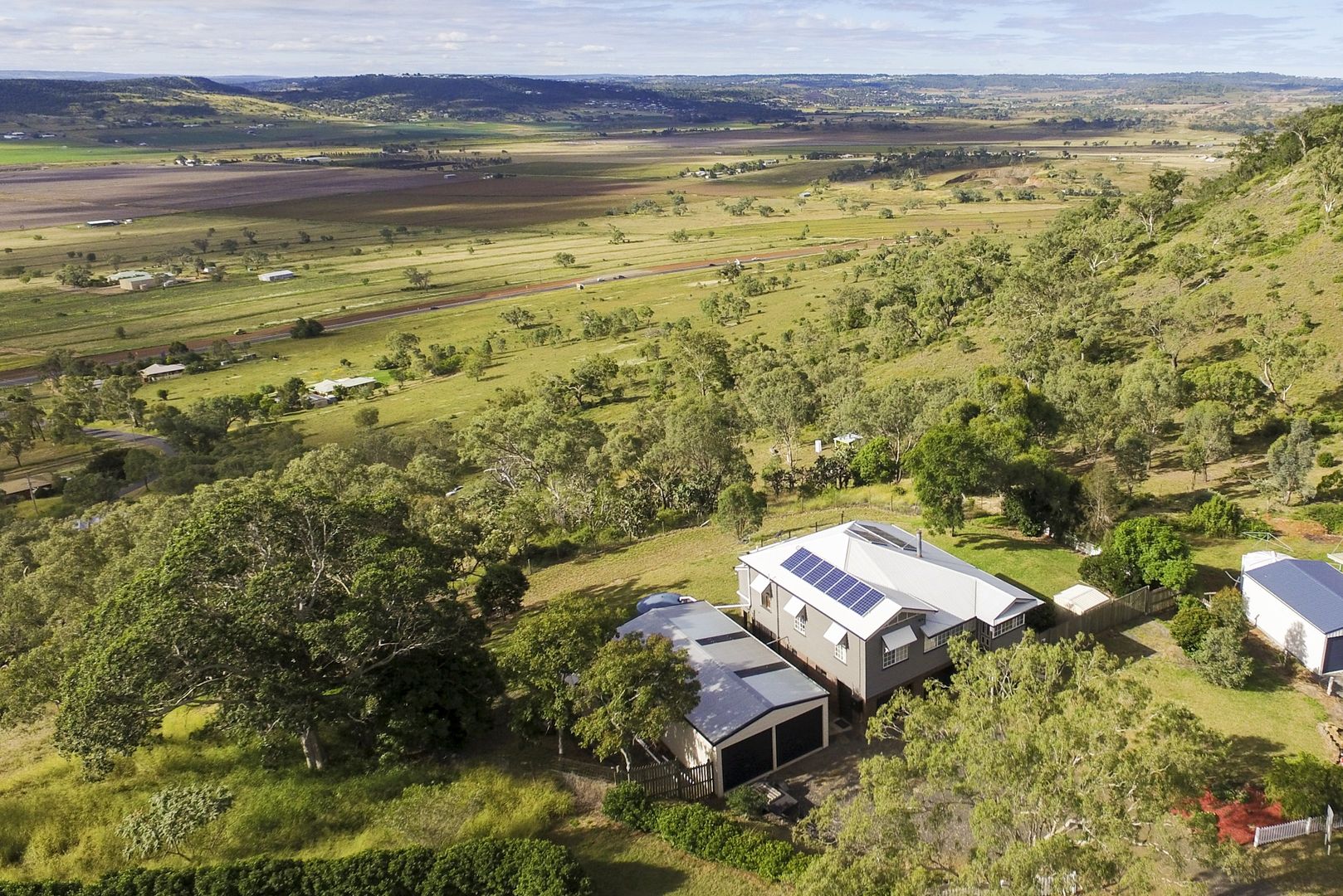 23 Rowland Court, Gowrie Mountain QLD 4350, Image 2