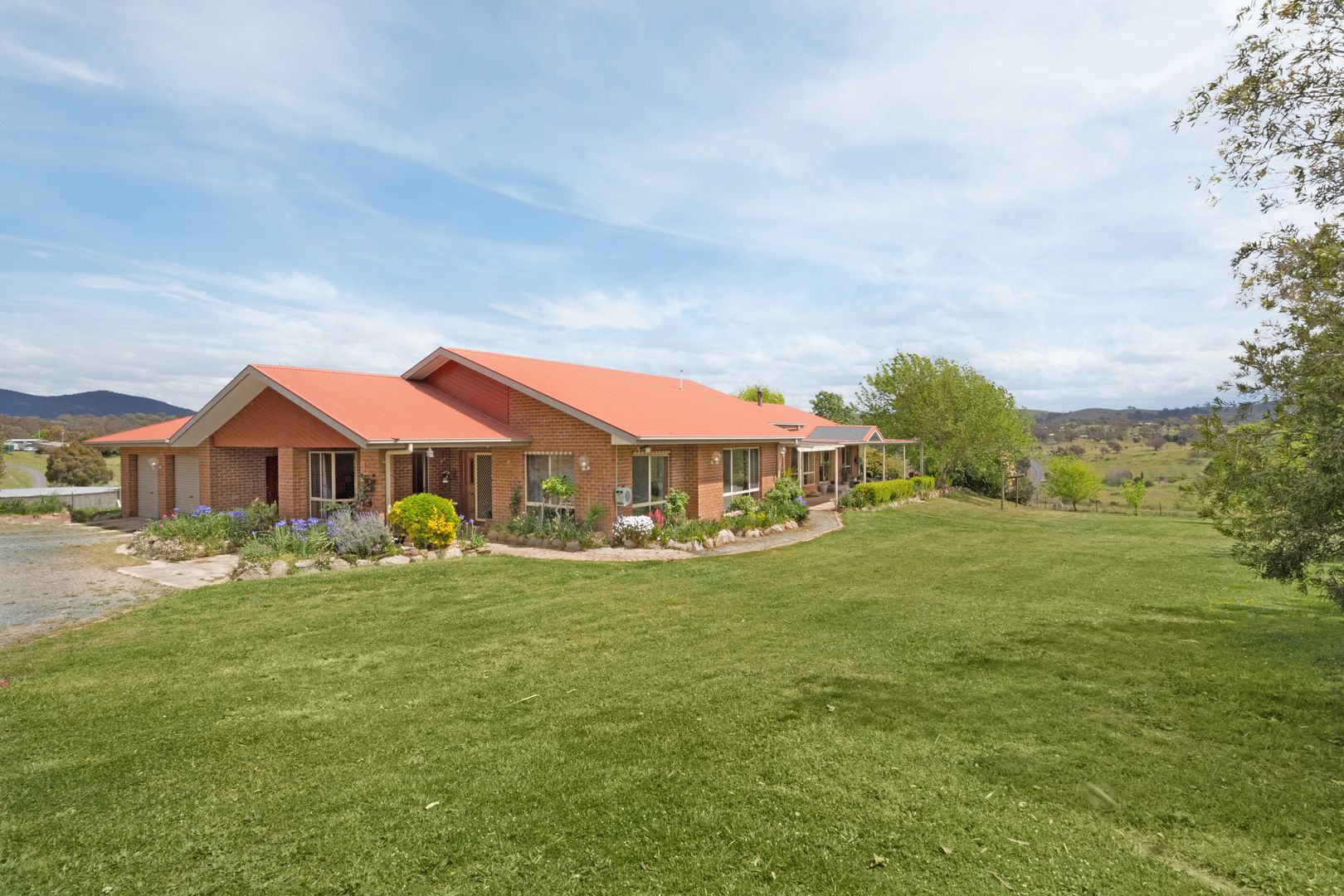 174 Fernleigh Drive, Googong NSW 2620 House for Sale Domain