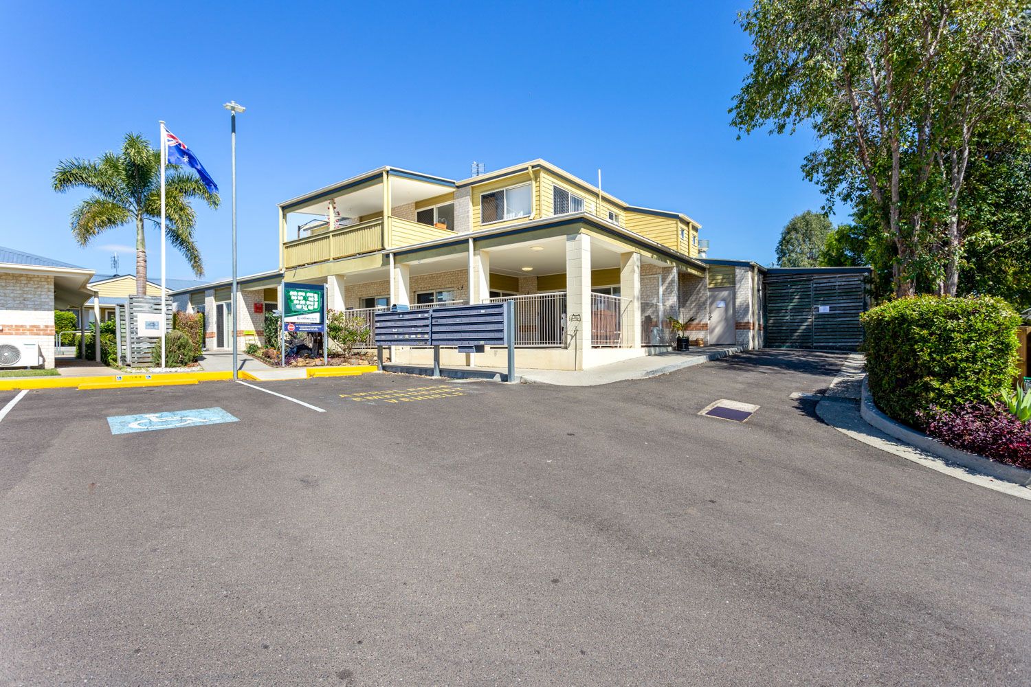 2-12 COLLEGE RD, Southside QLD 4570, Image 0