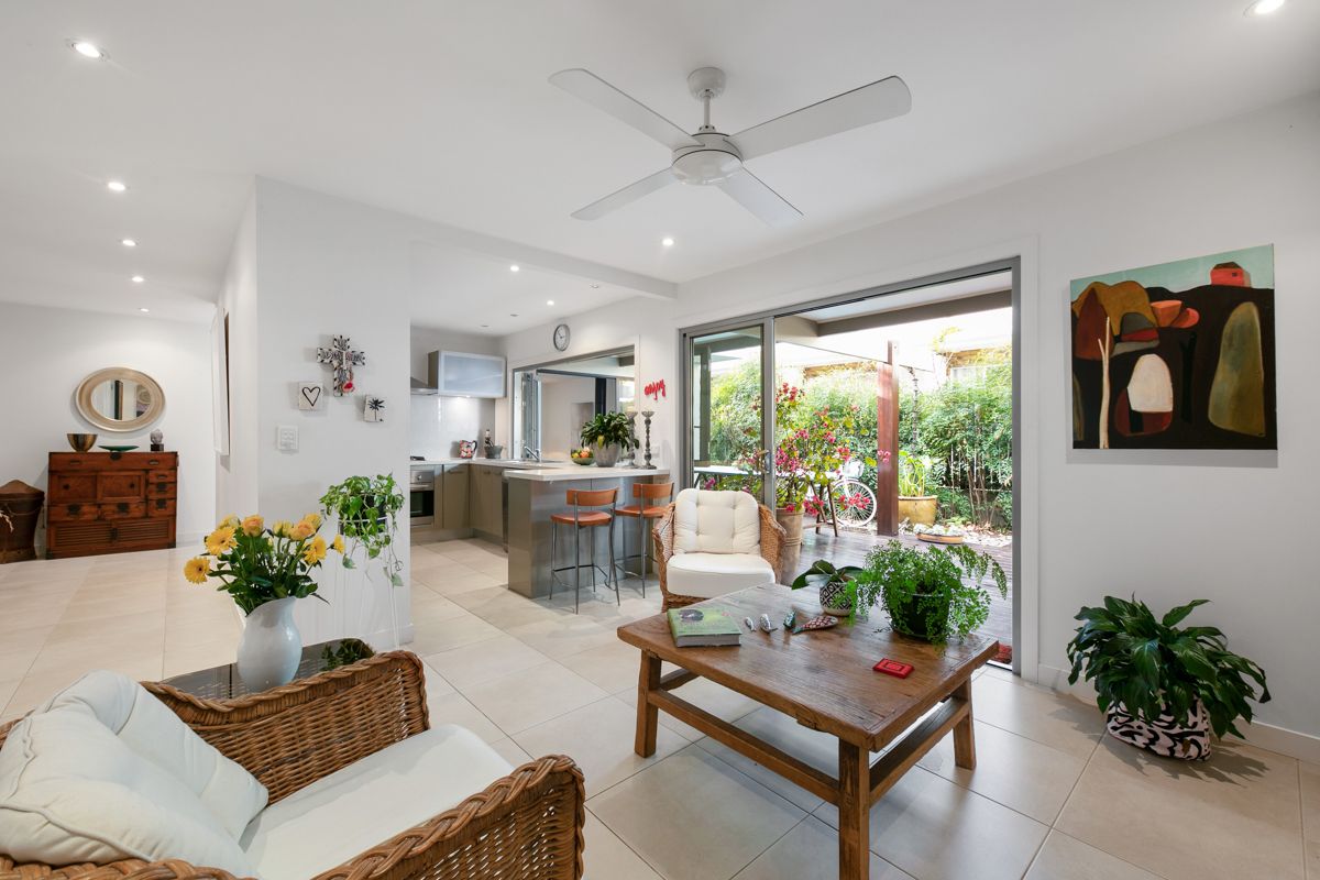 55 Cassandra Street, Chapel Hill QLD 4069, Image 1