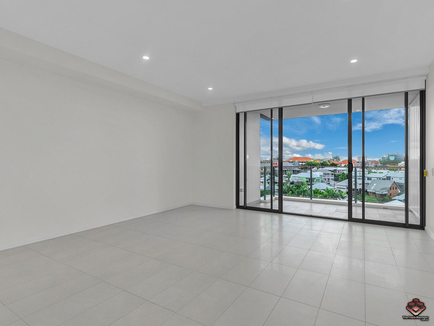 Id 3903566 8 Dickens Street Spring Hill Qld 4000 Apartment For Rent 390 Domain